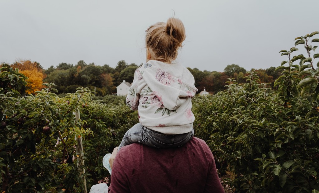 laps vanema kukil_unsplash.jpg